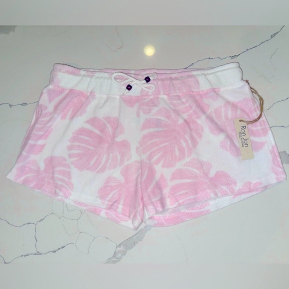 Ron Jon Pants - NWT Ron Jon Paradise Palm Hacci shorts xl